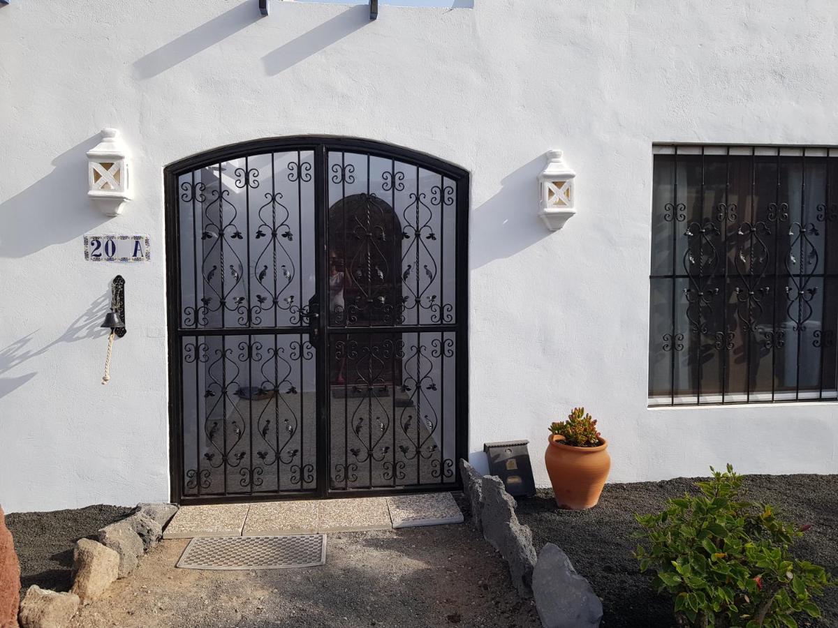 Casa Olgita Villa Плая Бланка Екстериор снимка