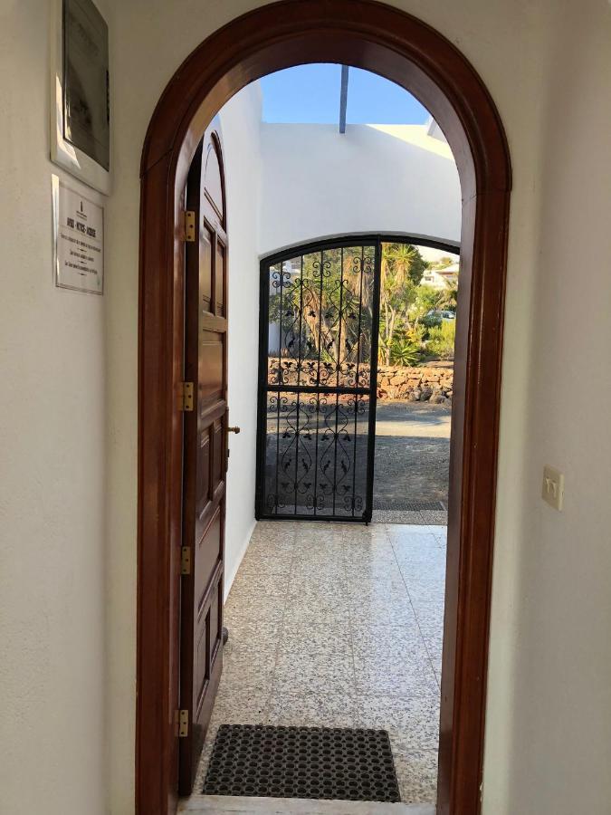 Casa Olgita Villa Плая Бланка Екстериор снимка